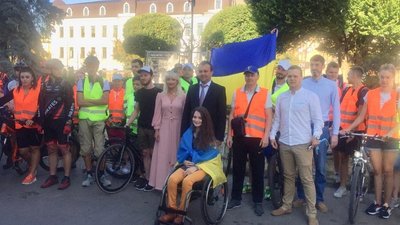 Велоекскурсія «Козацькими стежками Вінниччини» відбулась на Вінниччині Велоекскурсія «Козацькими стежками Вінниччини» відбулась на Вінниччині