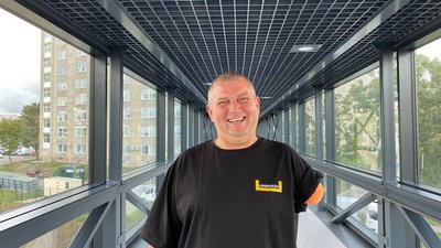 Збирають гроші на протез: у Львові проходить реабілітацію командир відділення гранатометників з Волині