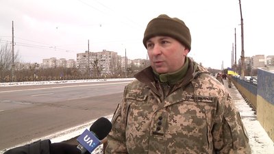 День Соборності України – у Житомирі курсанти військового інституту об'єдналися у два "живі ланцюги" День Соборності України – у Житомирі курсанти військового інституту об'єдналися у два "живі ланцюги"