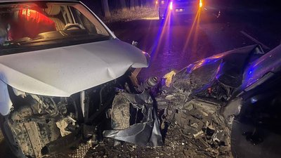 Смертельна автопригода на Черкащині: одна людина загинула, трьох — ушпиталили Смертельна автопригода на Черкащині: одна людина загинула, трьох — ушпиталили