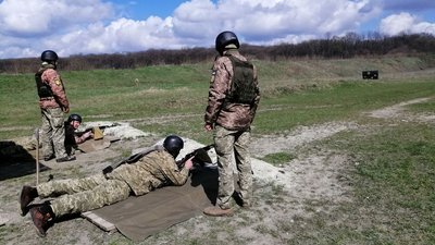 Поблизу Тернополя відбулися навчання з територіальної оборони Поблизу Тернополя відбулися навчання з територіальної оборони