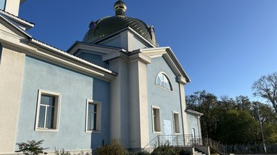 Свято-Успенський собор у Кременчуці Свято-Успенський собор у Кременчуці