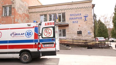 Місто-побратим з Польщі придбало реанімобіль для рівненської лікарні