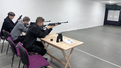У Львові відбуваються шкільні змагання зі стрільби