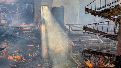 Наслідки пожежі через влучання російського БпЛА в Хотімлі 1 лютого 2026 року Наслідки пожежі через влучання російського БпЛА в Хотімлі 1 лютого 2026 року