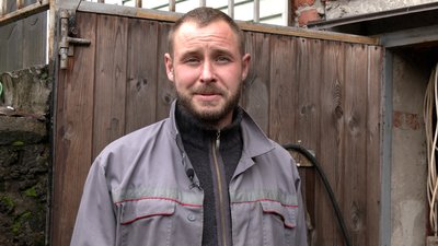 «Життя продовжується, і ніколи не пізно почати щось нове»: чоловік з Чернігівщини почав робити печі-буржуйки «Життя продовжується, і ніколи не пізно почати щось нове»: чоловік з Чернігівщини почав робити печі-буржуйки