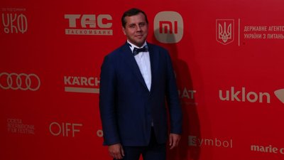 В Одесі розпочалася церемонія закриття ОМКФ. Фоторепортаж з червоної доріжки В Одесі розпочалася церемонія закриття ОМКФ. Фоторепортаж з червоної доріжки