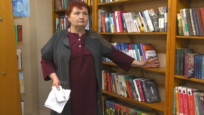 З бібліотек Луцька вилучають книги російських авторів. Як це відбувається
