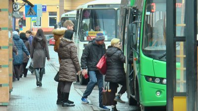 На дві гривні збільшили вартість проїзду в маршрутках Мукачева