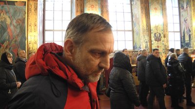 Повернувся з-за кордону, щоб боронити Україну: в Житомирі попрощалися із загиблим десантником Олександром Стаканом Повернувся з-за кордону, щоб боронити Україну: в Житомирі попрощалися із загиблим десантником Олександром Стаканом