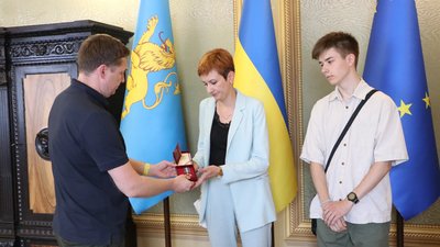 Вибухотехніка зі Львівщини Дмитра Ривака посмертно нагородили орденом "За мужність" Вибухотехніка зі Львівщини Дмитра Ривака посмертно нагородили орденом "За мужність"