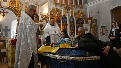 Прощання з Сергієм Совою у Ніжині. Чернігівщина Прощання з Сергієм Совою у Ніжині. Чернігівщина
