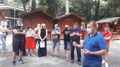 Власники ужгородських кафе та ресторанів просять дозволу на роботу до півночі