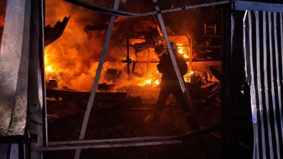 Атака РФ на південь Одещини 15 квітня 2026 року, ДСНС Одещини, пожежа, Ізмаїл, порт