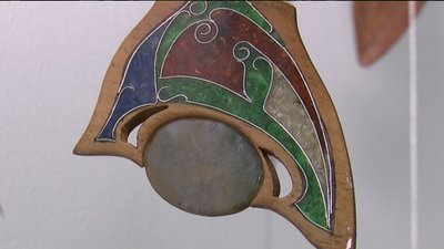 Виставка інкрустованих прикрас відкрилася у Сумах Виставка інкрустованих прикрас відкрилася у Сумах
