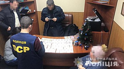 На Харківщині заступника мера і начальника відділу затримали на хабарі