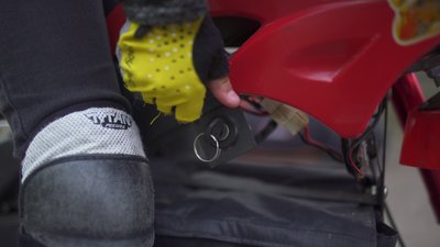 Семирічна житомирянка Софія Руднєва з двох років їздить за кермом Семирічна житомирянка Софія Руднєва з двох років їздить за кермом