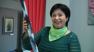 Житомирянка Наталія Твардовська з борщівника виготовляє посохи дощу