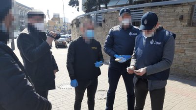 ДБР затримало "радника Єрмака", який вимагав $200 тисяч за призначення на посаду