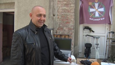 Тернопільські волонтери передали на передову апарат УЗД Тернопільські волонтери передали на передову апарат УЗД