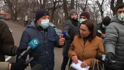 "Впаде і все, будинку кінець": в Одесі люди протестували проти будівництва 4-поверхівки "Впаде і все, будинку кінець": в Одесі люди протестували проти будівництва 4-поверхівки