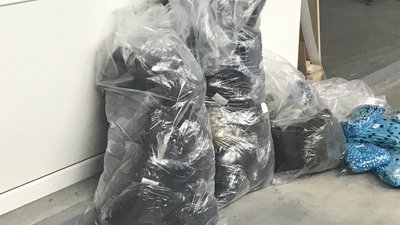 В Одесі підприємство, яке займалося пошиттям суконь, під час війни почало виробляти військовий одяг В Одесі підприємство, яке займалося пошиттям суконь, під час війни почало виробляти військовий одяг