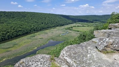 урочище монастирок, монастирок, скельний монастир, серет