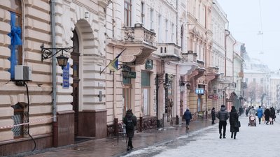 Будинок №12 на вулиці Ольги Кобилянської Будинок №12 на вулиці Ольги Кобилянської