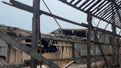 Пошкоджено декілька підприємства та техніку: подробиці обстрілу у Семенівській громаді на Чернігівщині Пошкоджено декілька підприємства та техніку: подробиці обстрілу у Семенівській громаді на Чернігівщині