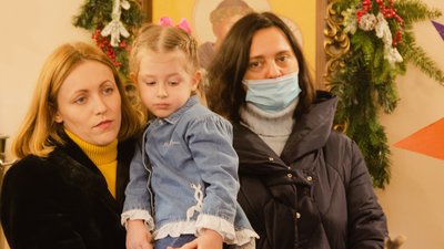 Ангел, чорт та ірод. В Одесі проводять акцію "Різдво Разом" Ангел, чорт та ірод. В Одесі проводять акцію "Різдво Разом"
