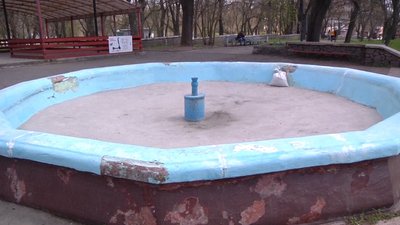 Херсонські фонтани: чому не працюють цілодобово