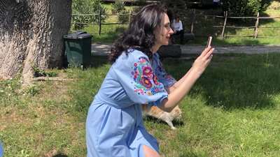 Викладачка студії традиційної закарпатської вишивки “Косиця” Вікторія Співак Викладачка студії традиційної закарпатської вишивки “Косиця” Вікторія Співак