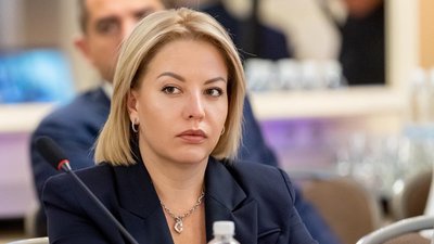 Ганна Позднякова, Труханов, Одеська міська рада