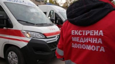 Працівники Івано-Франківського обласного центру екстреної медичної допомоги переказали ЗСУ 480 тис. грн