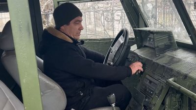 Черкаські волонтери виготовляють баггі для військових