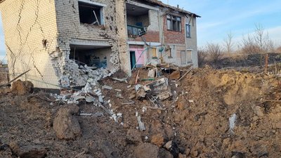 Били авіабомбами та з артилерії: на Донеччині армія РФ обстріляла дев'ять населених пунктів