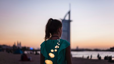Оголена фотосесія у Дубаї. Затриманих українок мають депортувати ввечері 12 квітня
