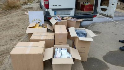 На Одещині через кордон намагалися провезти контрафактні цигарки та алкоголь на 350 тисяч гривень На Одещині через кордон намагалися провезти контрафактні цигарки та алкоголь на 350 тисяч гривень