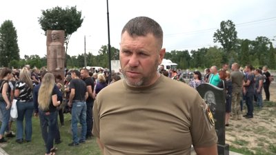 У Житомирі попрощалися з десантниками, які загинули у боях на Херсонщині У Житомирі попрощалися з десантниками, які загинули у боях на Херсонщині