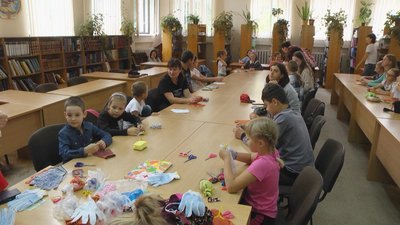 Сімейна арт-терапія в розпалі Сімейна арт-терапія в розпалі