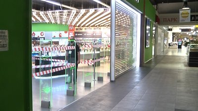 У Херсоні не працюють ТРЦ, непродовольчі магазини і заклади культури - всі на карантині У Херсоні не працюють ТРЦ, непродовольчі магазини і заклади культури - всі на карантині