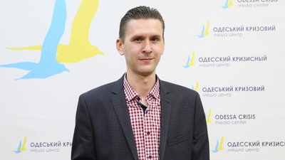РФ атакує Одесу старими ракетами, втрачає техніку на Зміїному та не може залучити "ПМР". Інтерв'ю з військовим оглядачем