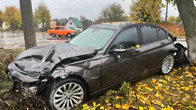 На Житомирщині в аварії загинула 74-річна коростенка, ще двоє людей отримали травми На Житомирщині в аварії загинула 74-річна коростенка, ще двоє людей отримали травми