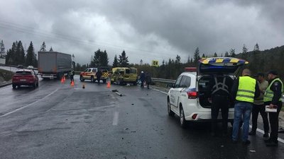 Четверо загиблих та четверо травмованих: аварія на Львівщині Четверо загиблих та четверо травмованих: аварія на Львівщині