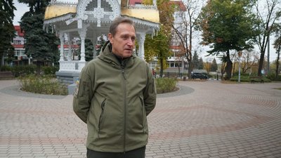 "Хочемо допомогти таким самим людям, як ми". У Суми привезли гуманітарну допомогу з Шотландії "Хочемо допомогти таким самим людям, як ми". У Суми привезли гуманітарну допомогу з Шотландії
