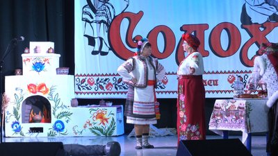 У Черкасах пенсіонери осучаснили виставу "Ніч перед Різдвом"