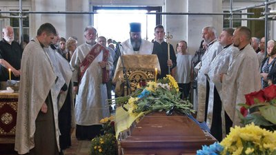 "За першим покликом пішов на фронт": у Луцьку попрощалися з 57-річним підполковником Сергієм Слабенком "За першим покликом пішов на фронт": у Луцьку попрощалися з 57-річним підполковником Сергієм Слабенком