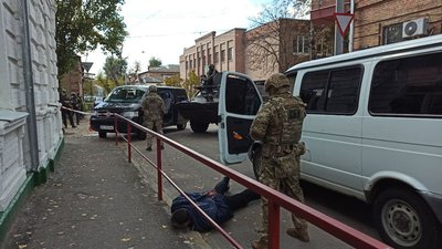 Терористи захопили людей та замінували автовокзал: навчання СБУ в Кропивницькому