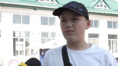 Руханка та естафети: у літньому таборі житомирського ліцею №36
провели спортивний день Руханка та естафети: у літньому таборі житомирського ліцею №36
провели спортивний день