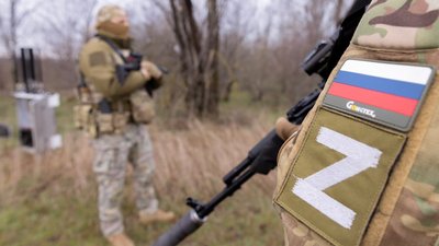 Росія використовує маніпулятивні та шахрайські схеми для вербування жителів Криму до армії